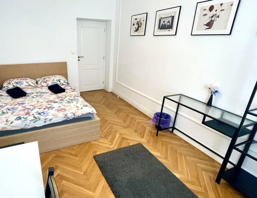 Fantastic Waw - Kp69 Room D Varsovie Extérieur photo